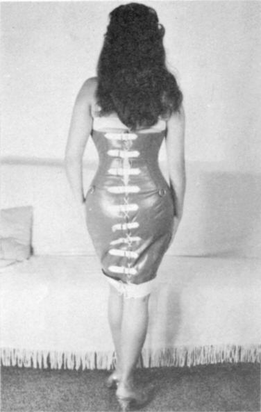 File:Traning corset1.jpg